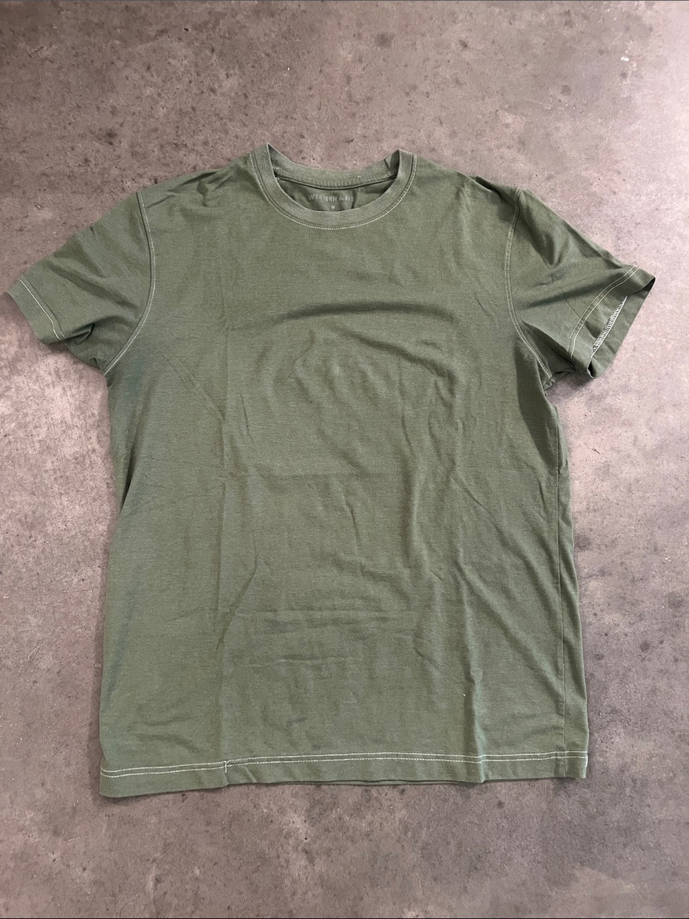 Men's Short Sleeve Crewneck T-Shirt in Olive